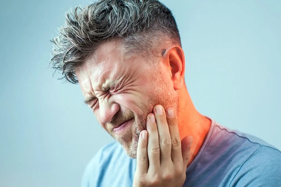 گوش درد بعد از ایمپلنت