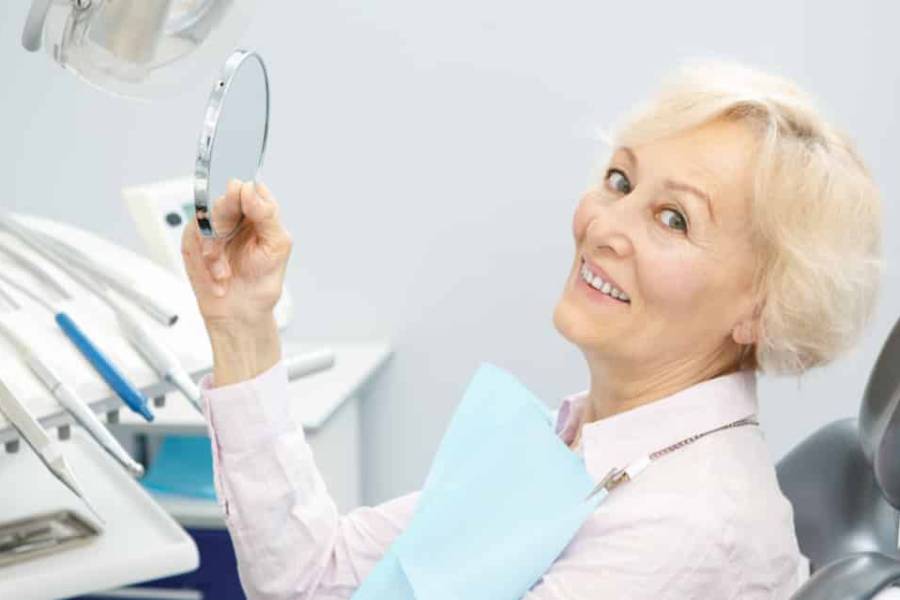 ایمپلنت برای افراد مسن